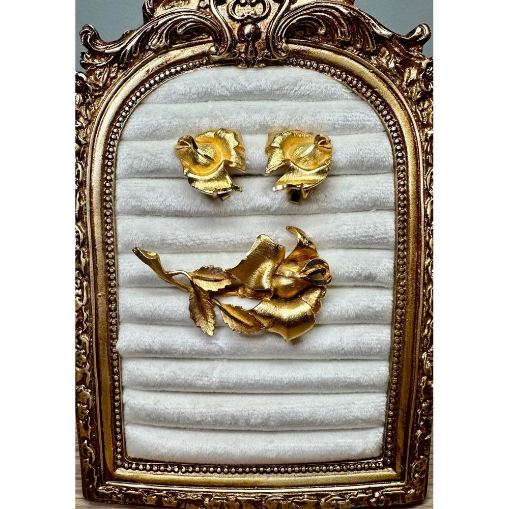 Da Vinci Vintage Rose Brooch Clip-on Earrings Gold Tone Floral Jewelry Set